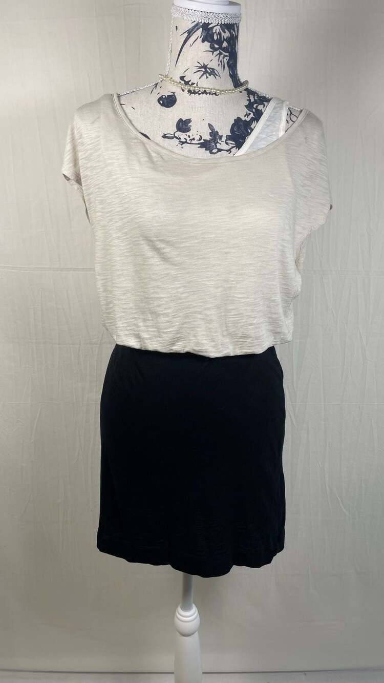 Express Women's XS Two-Tone Layered Look Short Sleeve Knit Dress